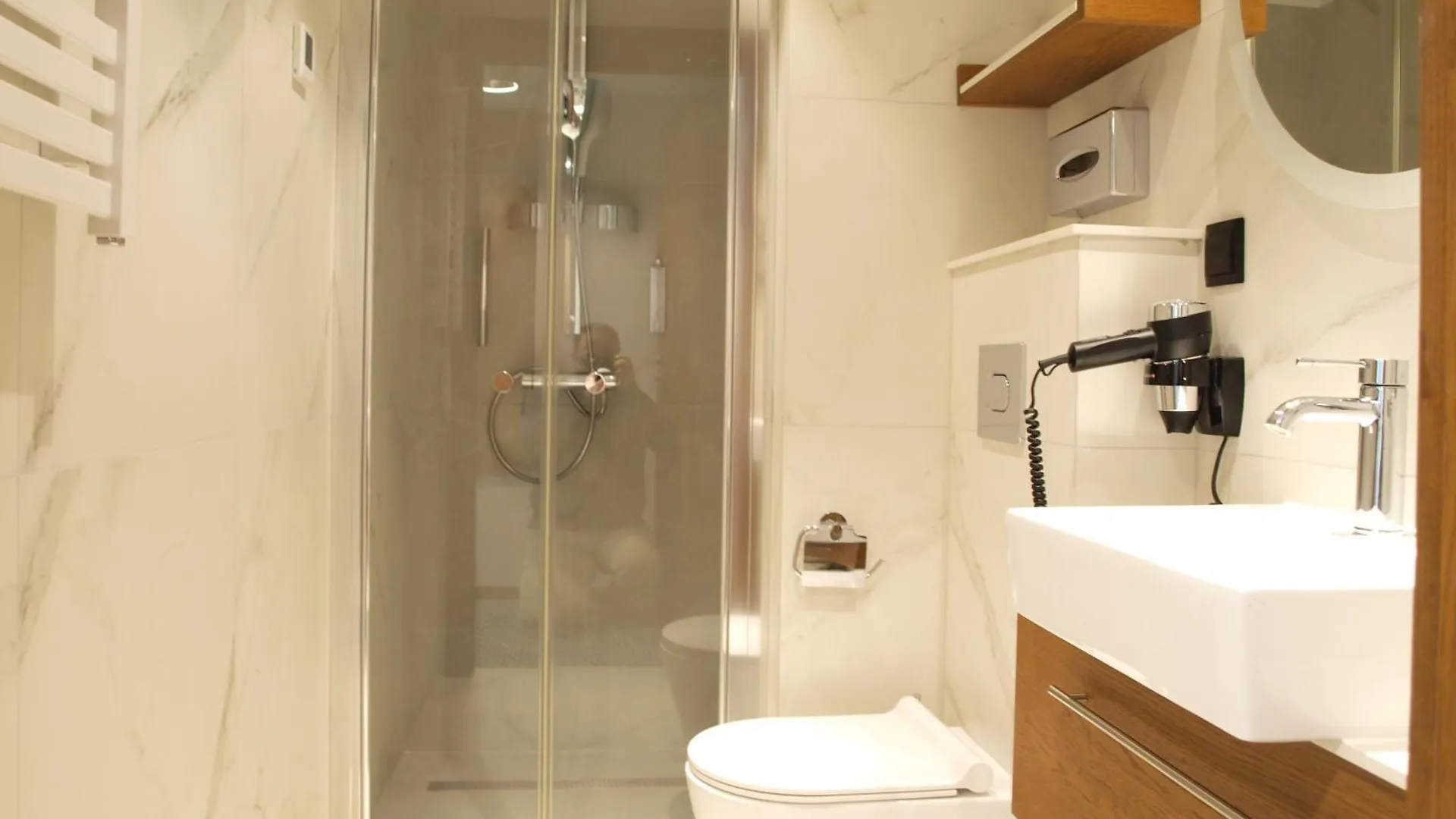 Gvarna Apartamenty Wrocław Hotel apartamentowy
