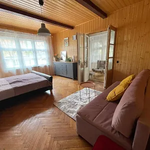  Hotel apartamentowy Rekin Polska